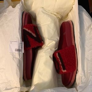 NIB Fendi red leather slides sandals slippers